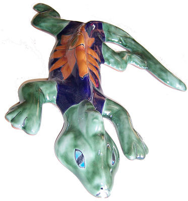 TalaMex Sunface Garden Ceramic Lizard Close-Up