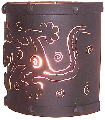 Hammered Lizards Wrought Iron Wall Lamp/Sconce Details