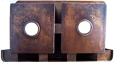Terra Same-Size Farmhouse Double Well Hammered Kitchen Copper Sink Details