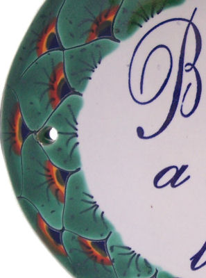 TalaMex Peacock Talavera House Plaque. Bienvenidos a la casa de los abuelos Close-Up