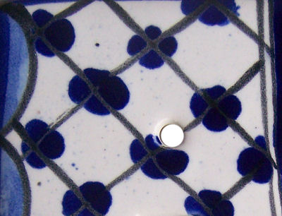 TalaMex Traditional Toggle-Outlet Mexican Talavera Ceramic Switch Plate Close-Up
