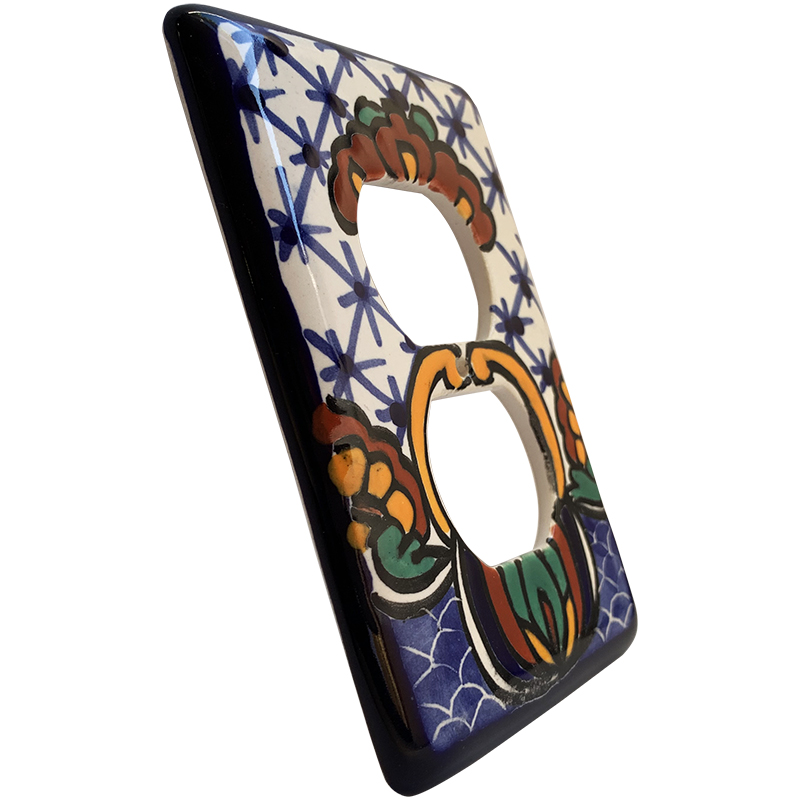 TalaMex Turtle Outlet Mexican Talavera Ceramic Switch Plate Close-Up