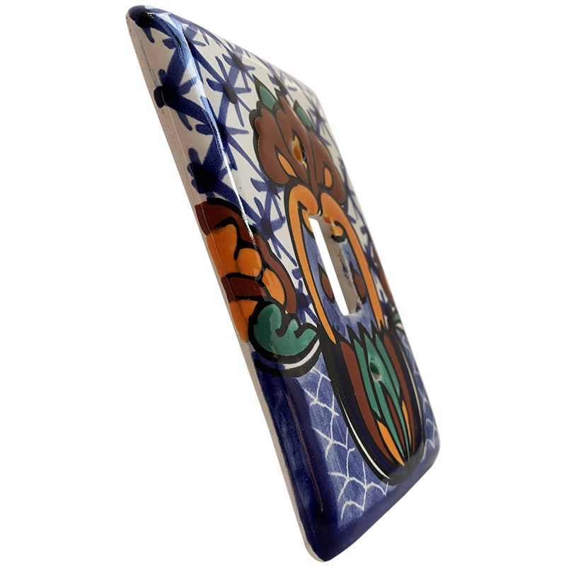 TalaMex Turtle Single Toggle Mexican Talavera Ceramic Switch Plate Close-Up