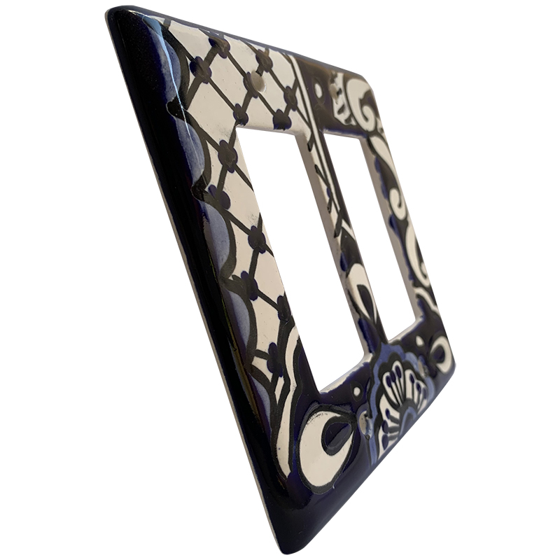 TalaMex Traditional Double GFI/Rocker Mexican Talavera Ceramic Switch Plate Close-Up