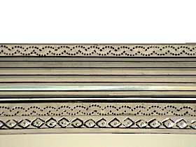 TalaMex Medium-Size Mexican Sun White Tin Mirror Details